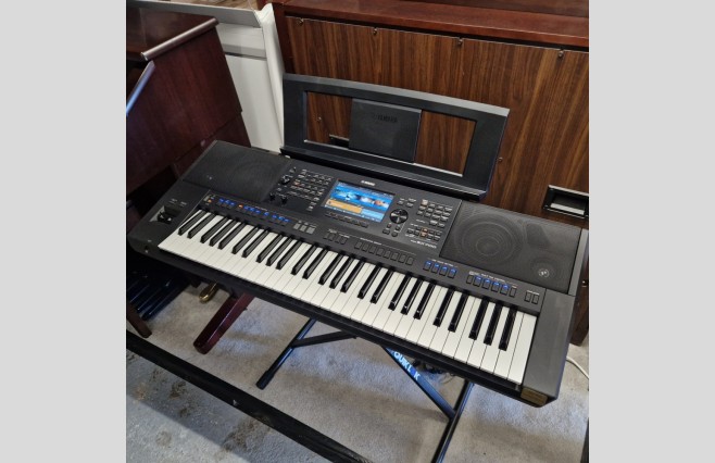 Yamaha PSR-SX700 Keyboard, Used (SN:BCDP01033) - Image 5